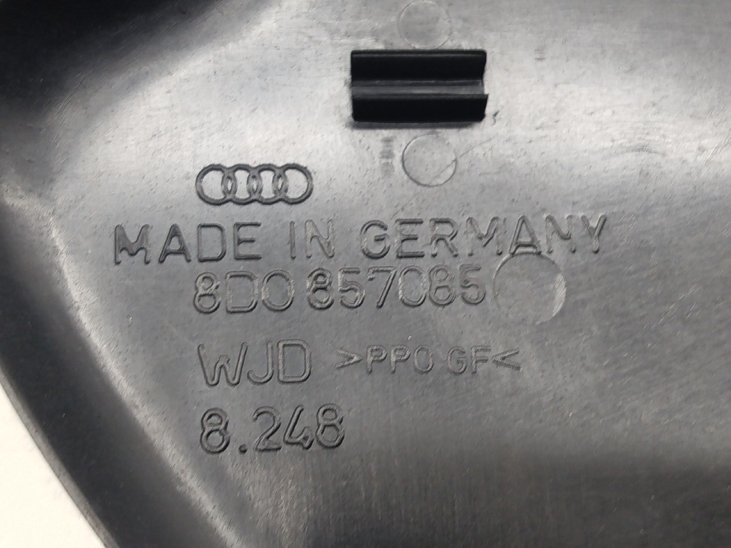 Tampa lateral de tablier AUDI A4 (8D2, B5) | 94 - 01 Imagem-2