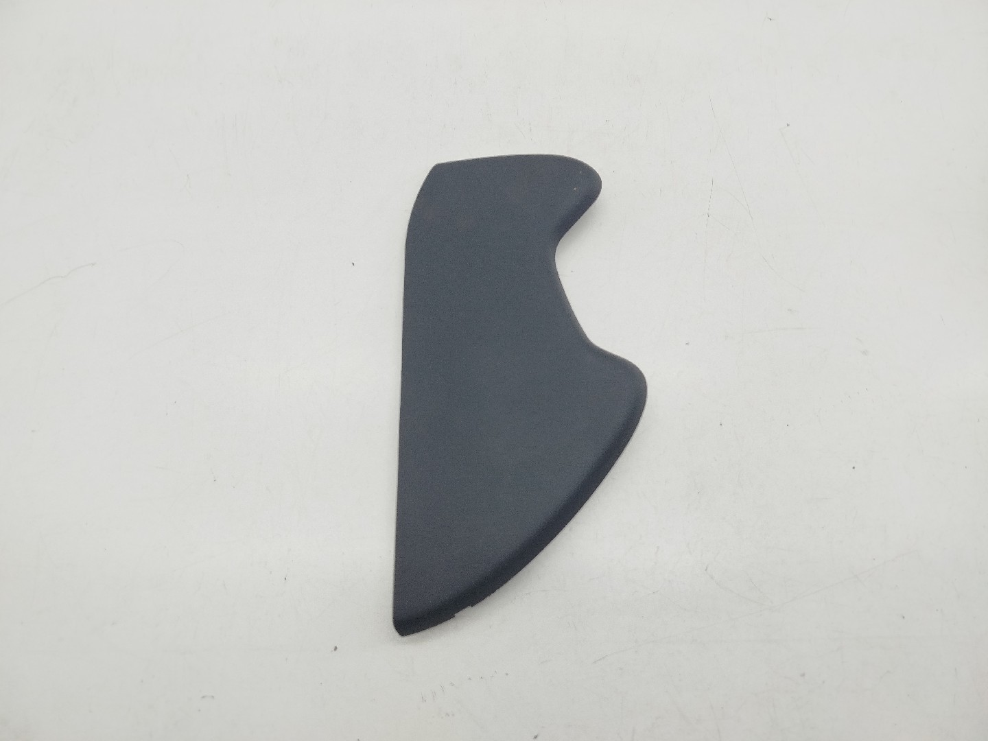 Tampa lateral de tablier AUDI A4 (8D2, B5) | 94 - 01 Imagem-5