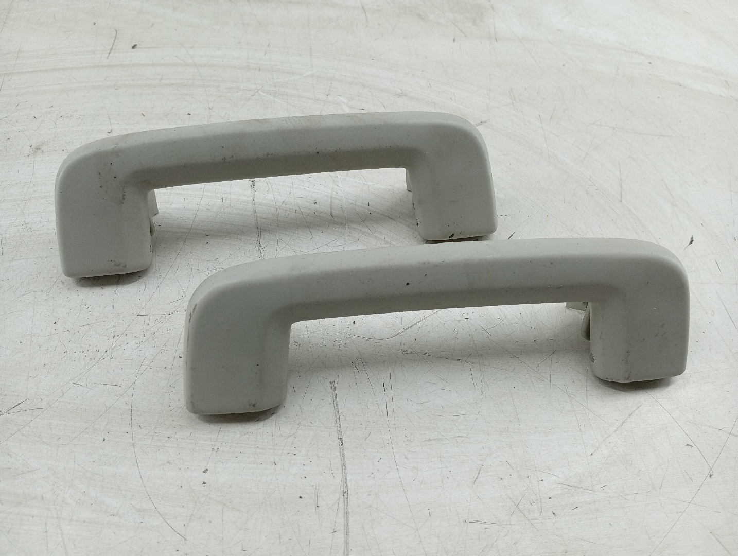 Conjunto 2 Pegas VOLVO C30 (533) | 06 - 13 Imagem-2