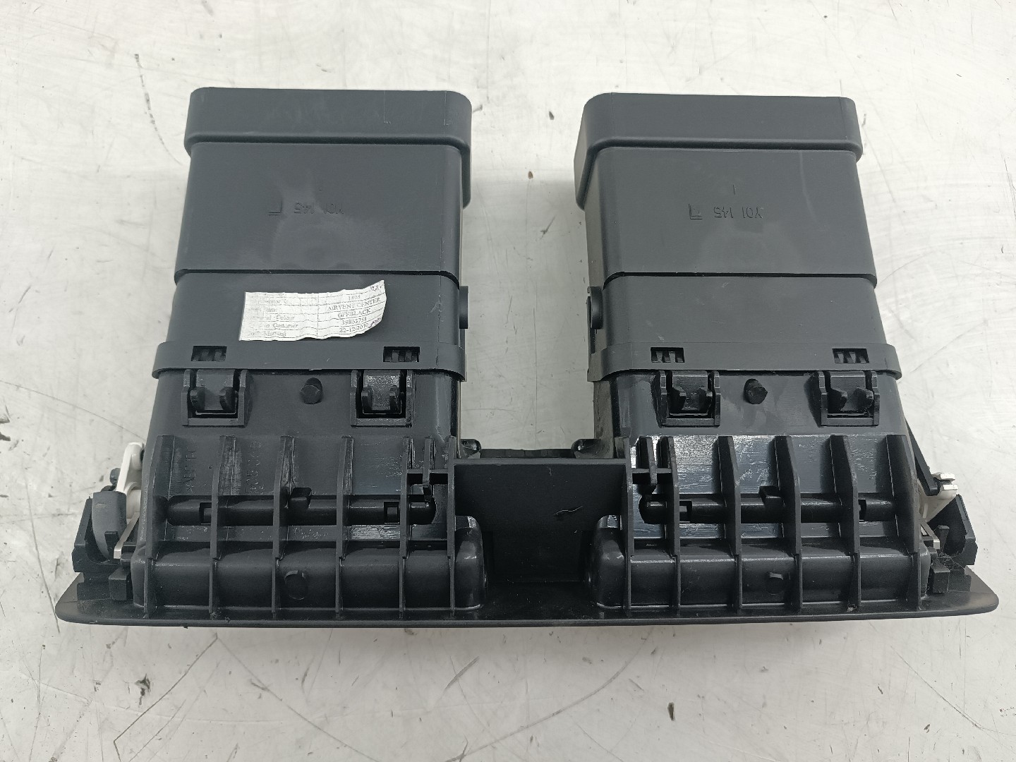 Difusor de ar central VOLVO C30 (533) | 06 - 13