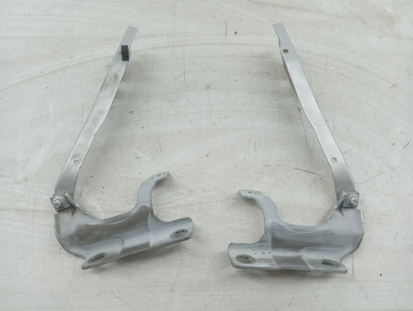 Dobradiças Capot VOLVO C30 (533) | 06 - 13