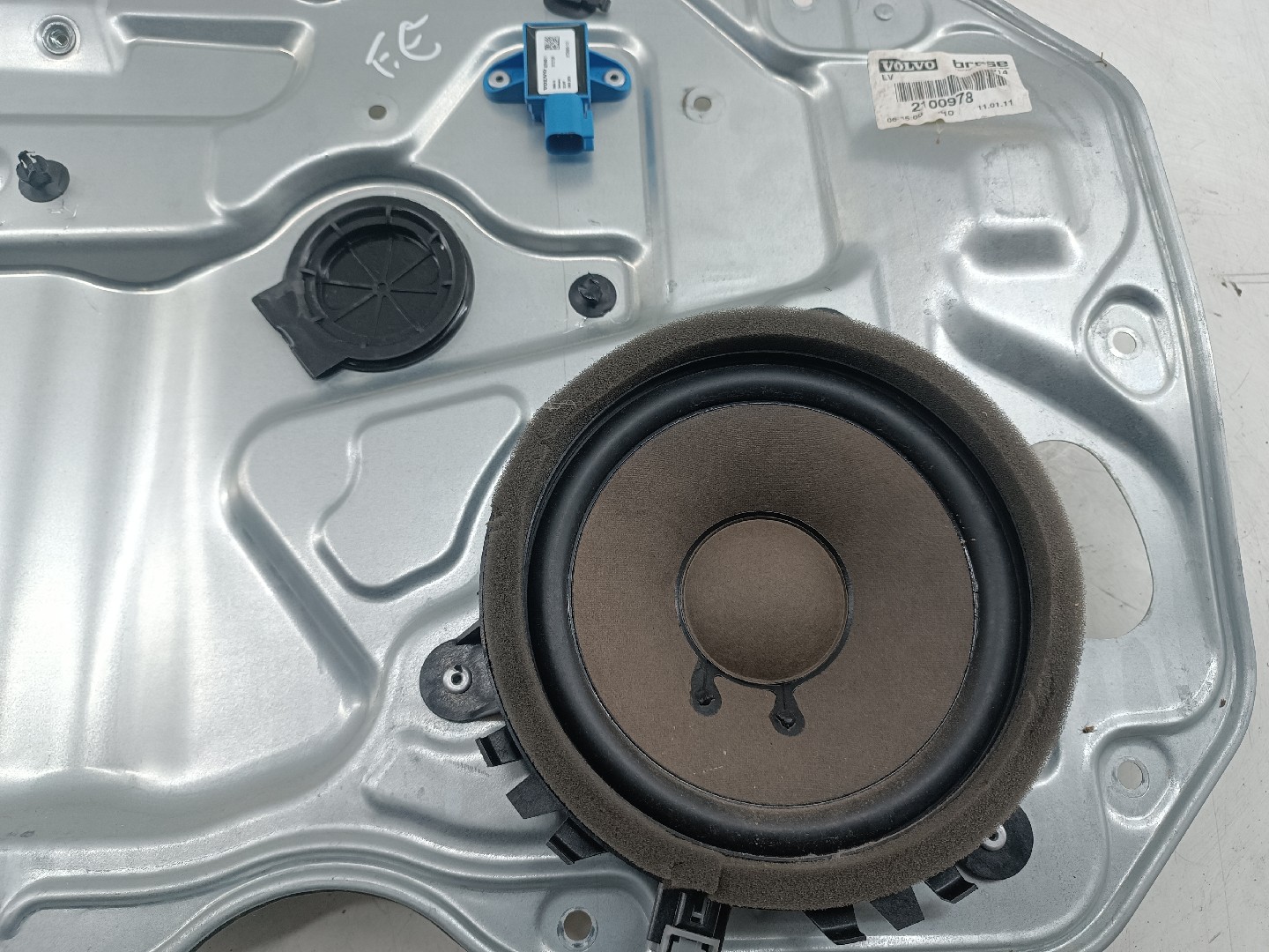 Motor e elevador de vidro frente esquerdo VOLVO C30 (533) | 06 - 13 Imagem-1