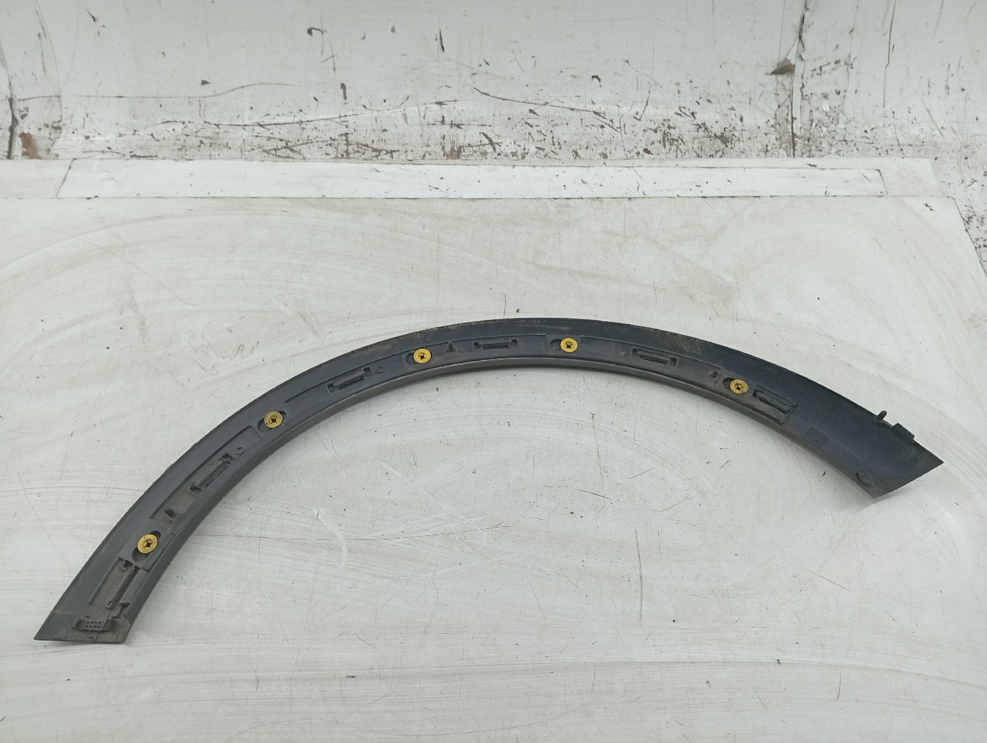 Aba de guarda-lamas VOLVO C30 (533) | 06 - 13