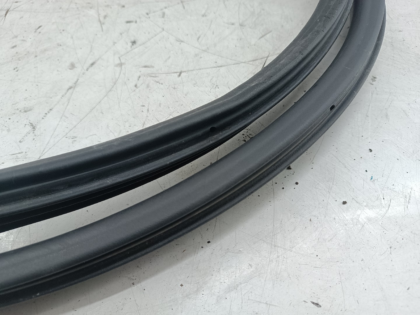 Borracha da porta VOLVO C30 (533) | 06 - 13 Imagem-2