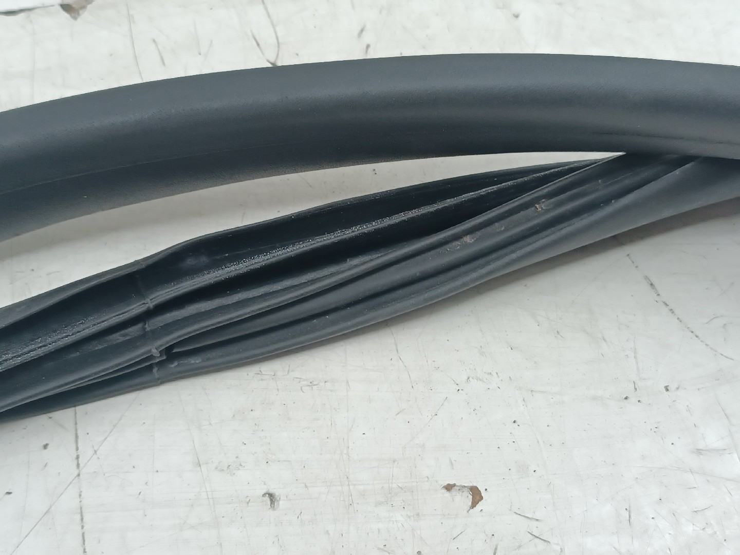 Borracha da porta VOLVO C30 (533) | 06 - 13 Imagem-1