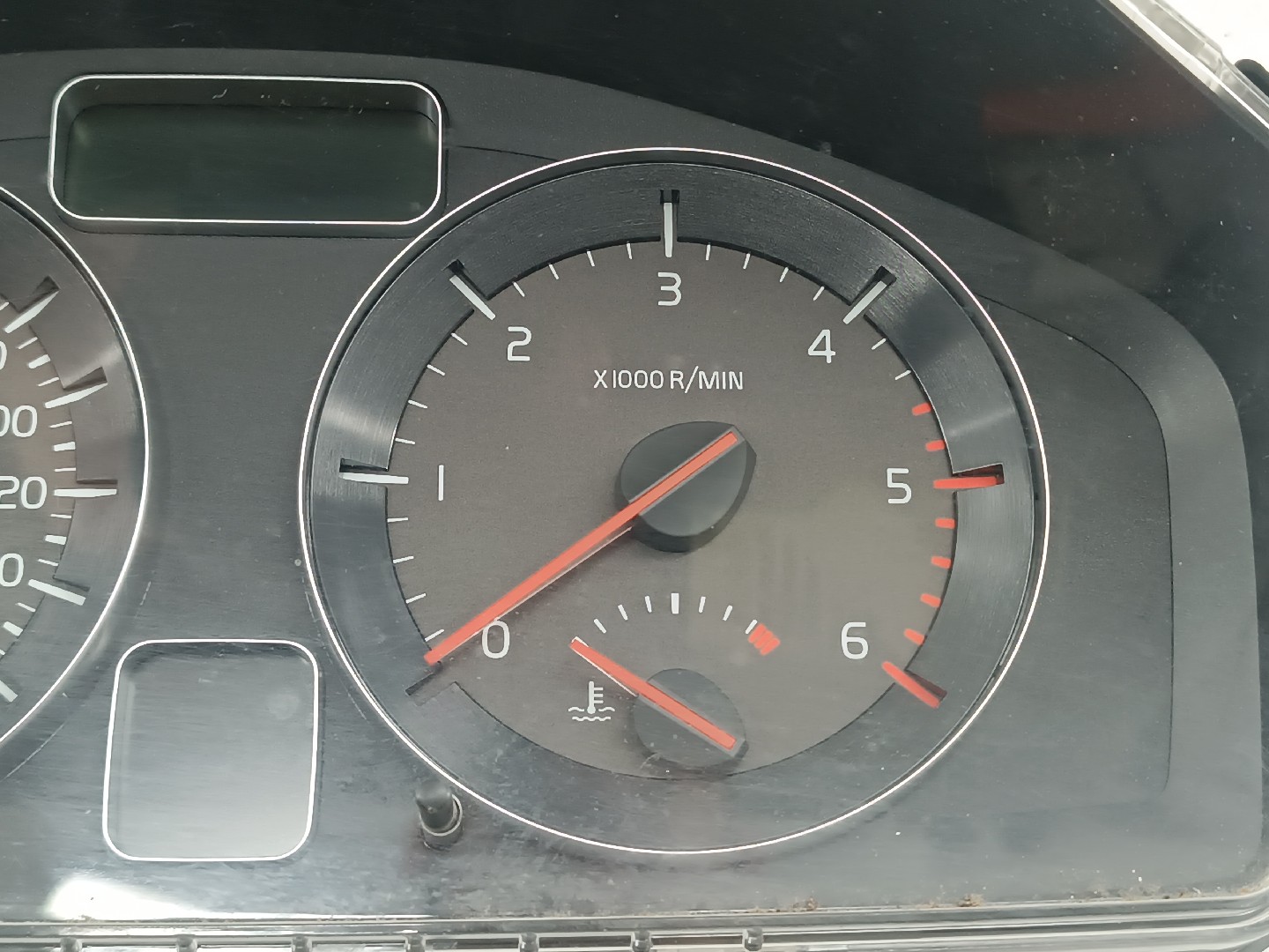 Quadrante VOLVO C30 (533) | 06 - 13 Imagem-6