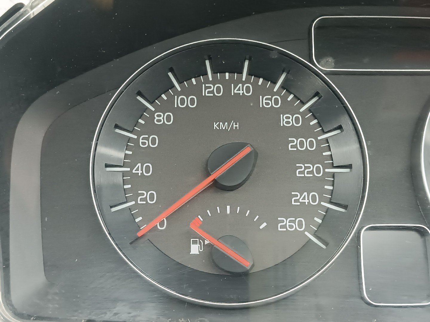 Quadrante VOLVO C30 (533) | 06 - 13 Imagem-5