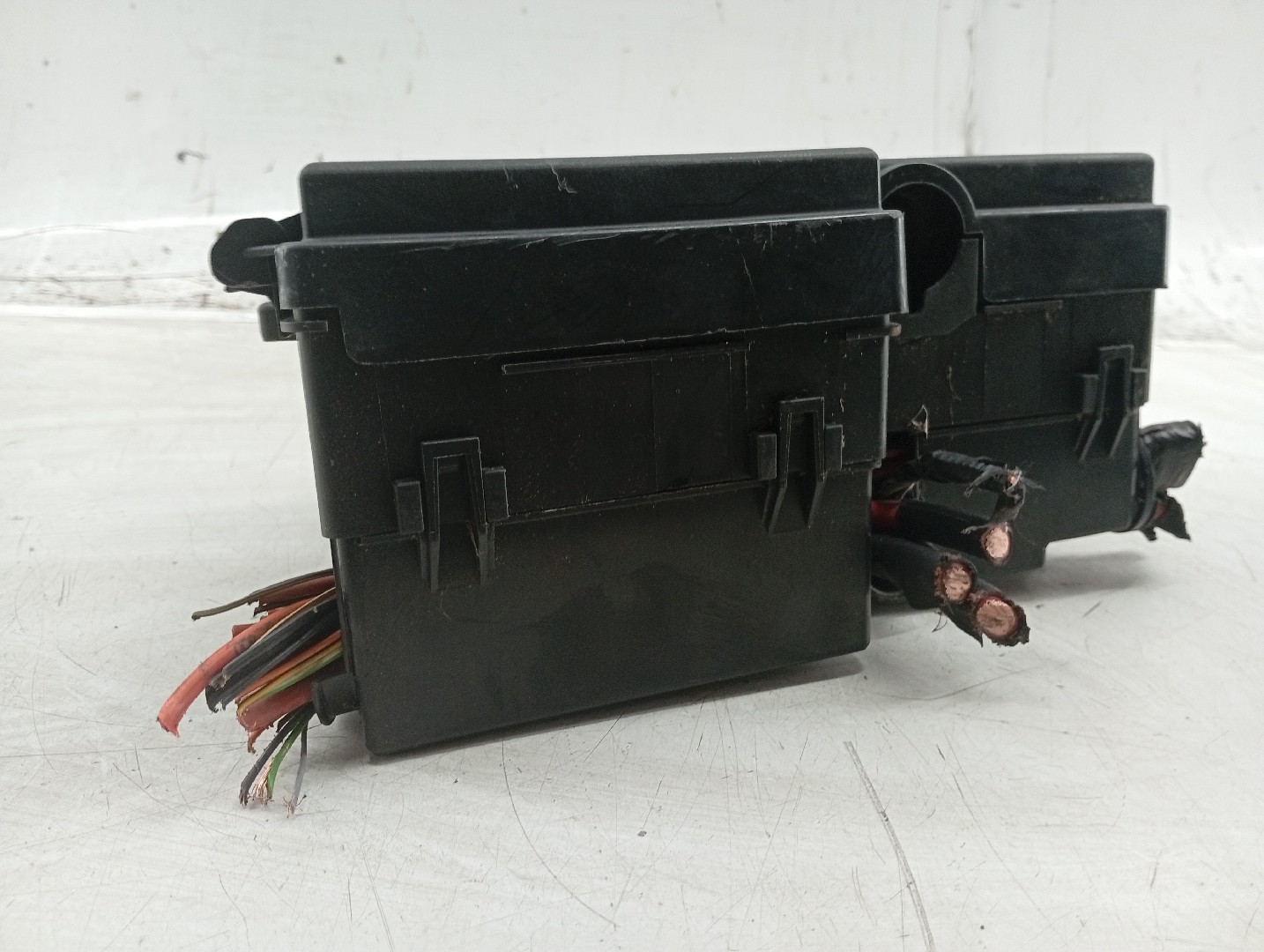 Caixa de Fusíveis VOLVO C30 (533) | 06 - 13 Imagem-2