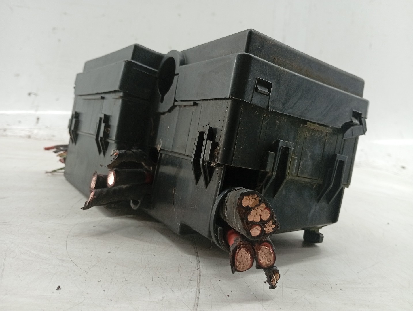 Caixa de Fusíveis VOLVO C30 (533) | 06 - 13 Imagem-3