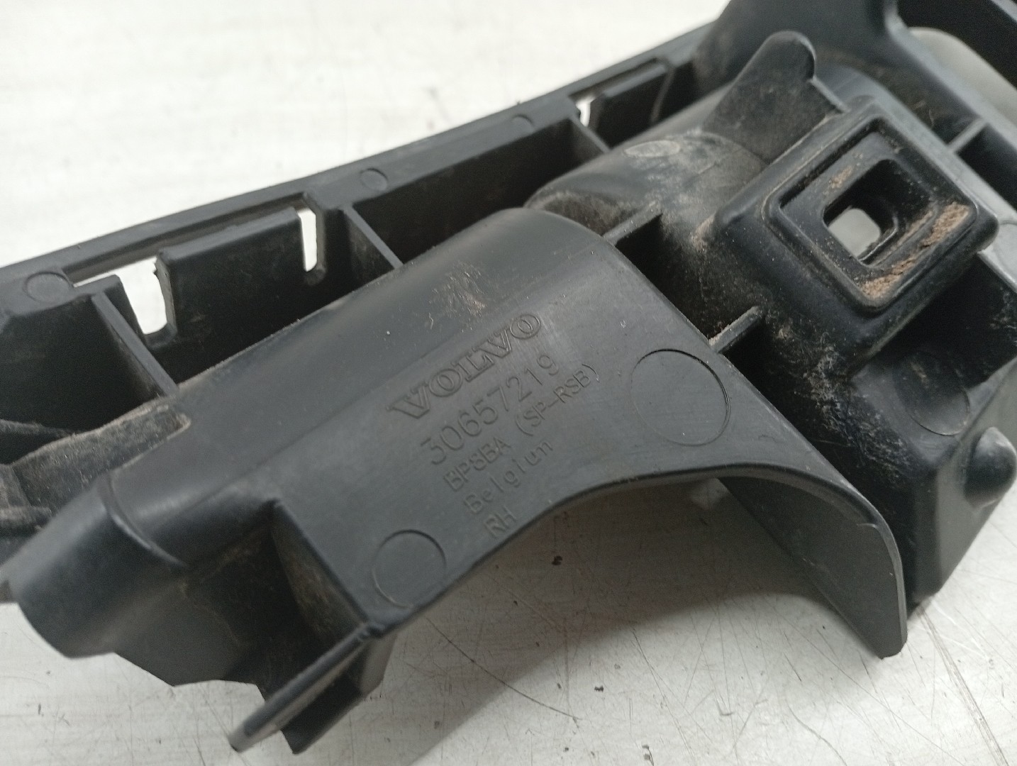 Suporte de para-choques VOLVO C30 (533) | 06 - 13 Imagem-1