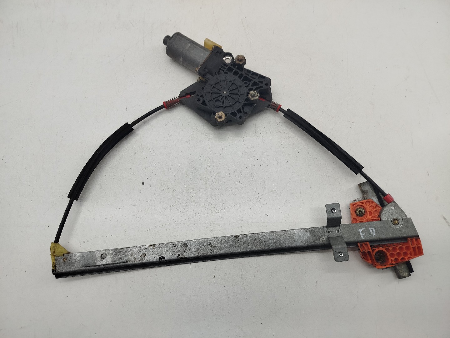 Motor e elevador de vidro frente direito FORD FIESTA IV (JA_, JB_) | 95 - 02