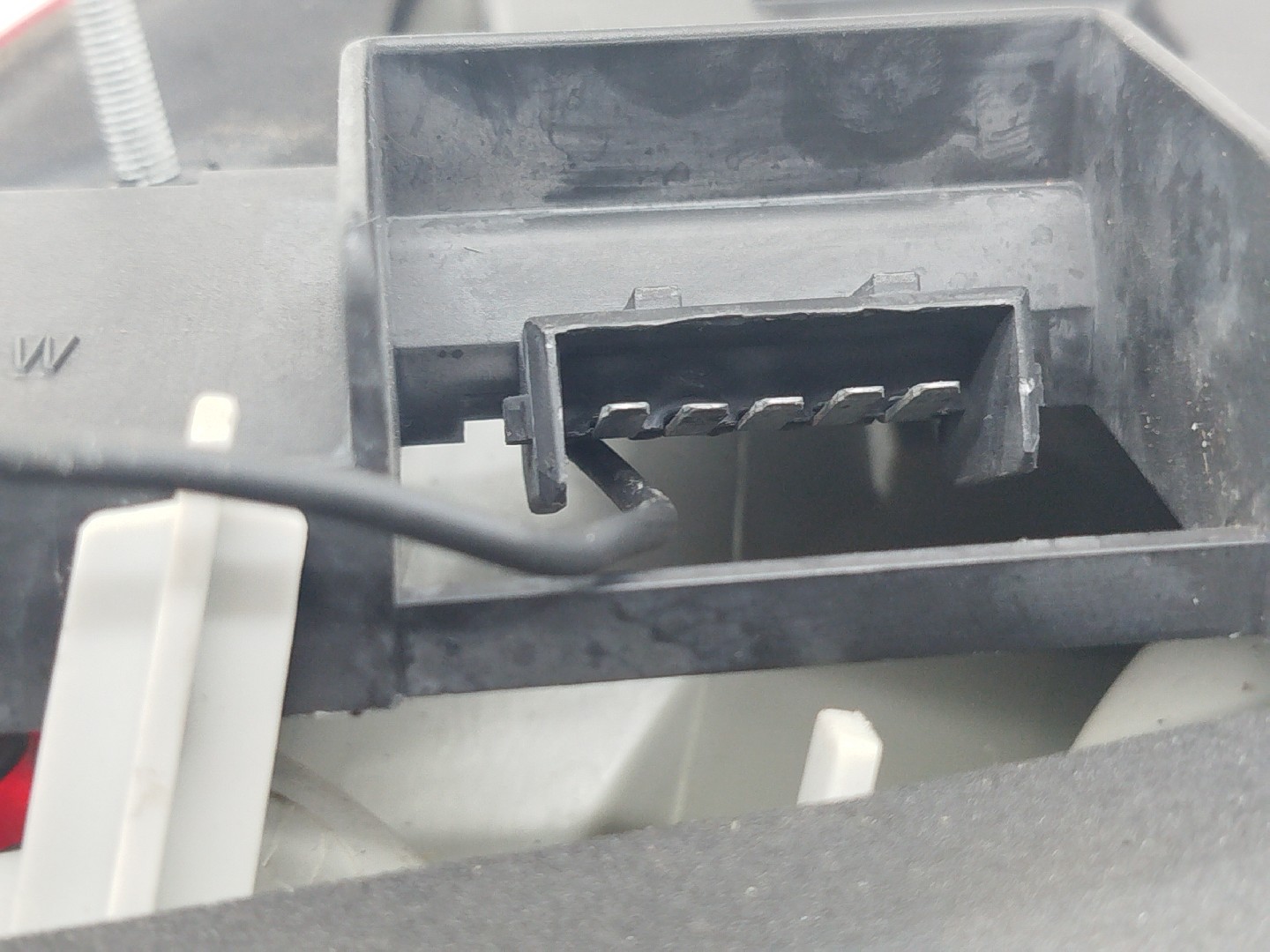 Farolim Stop Esquerdo FORD FIESTA IV (JA_, JB_) | 95 - 02 Imagem-3