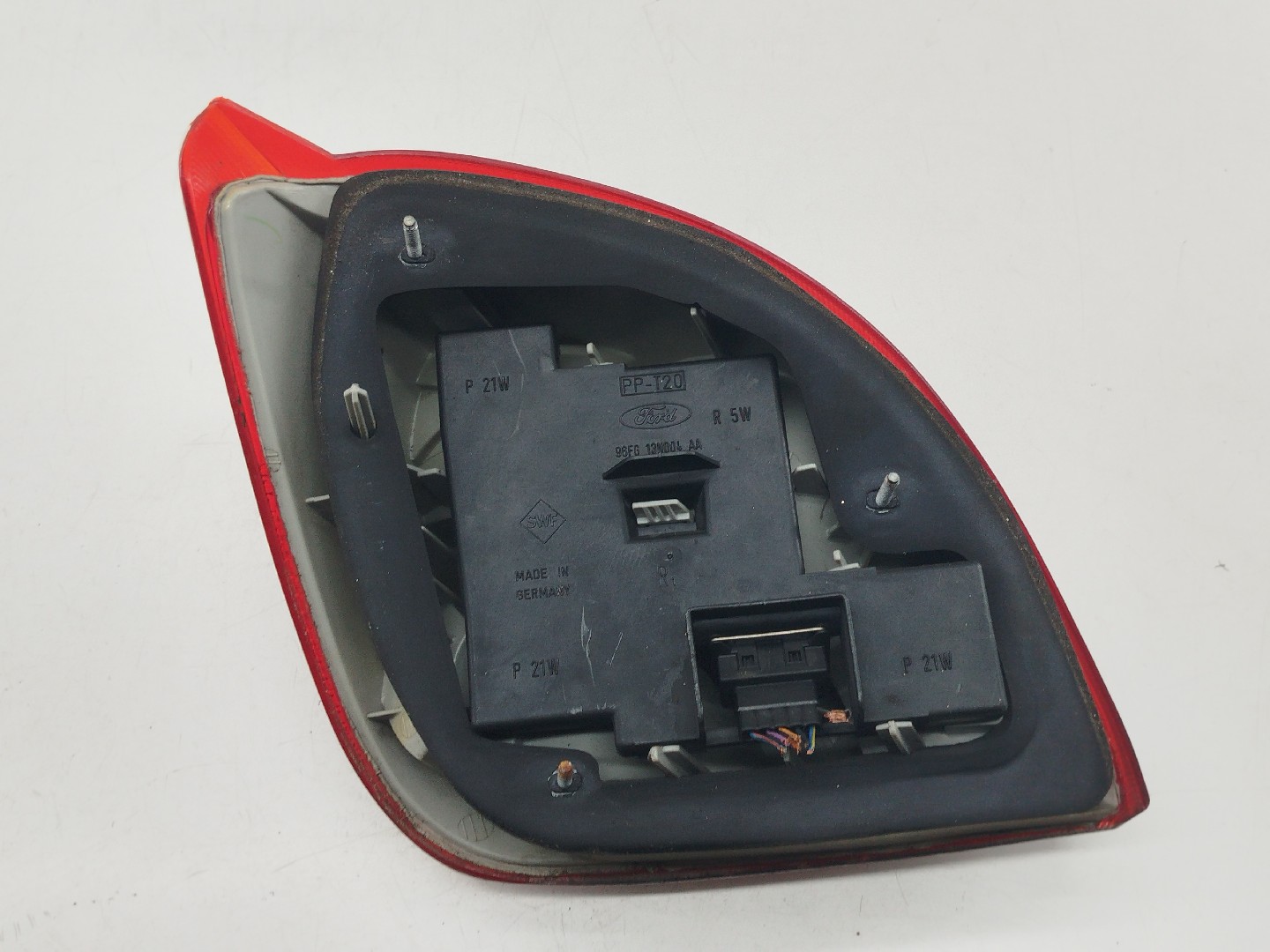 Farolim Stop Direito FORD FIESTA IV (JA_, JB_) | 95 - 02 Imagem-2