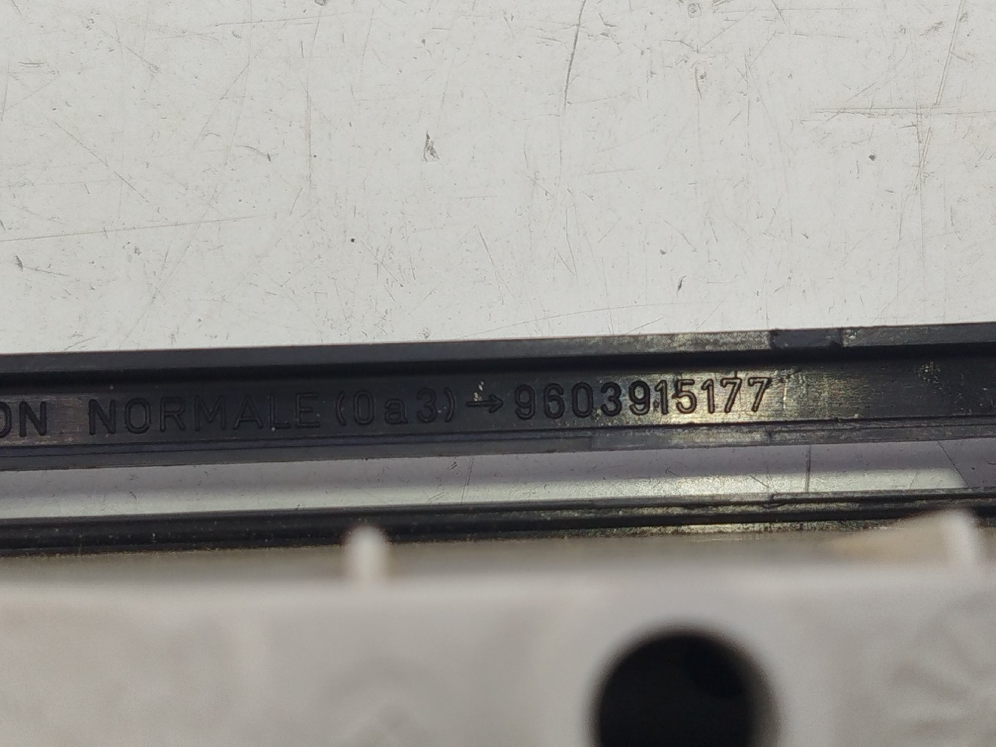 Consola da sofagem PEUGEOT 106 II (1A_, 1C_) | 96 - 05 Imagem-3