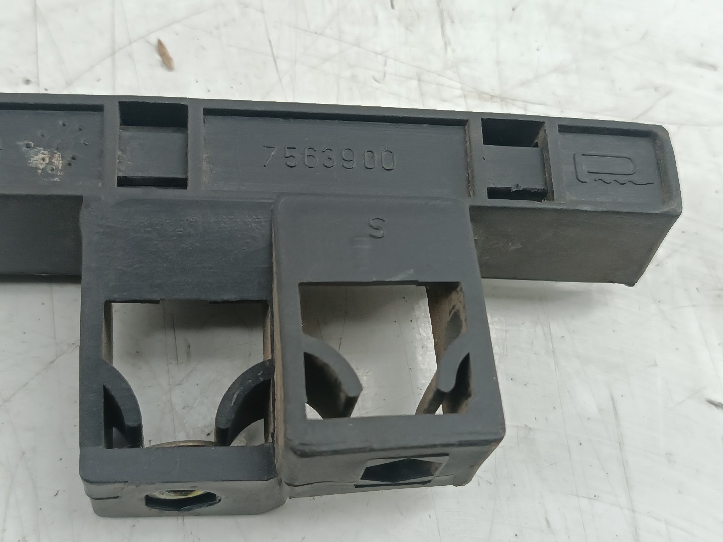 Guia de vidro FIAT UNO (146_) | 83 - 06 Imagem-1