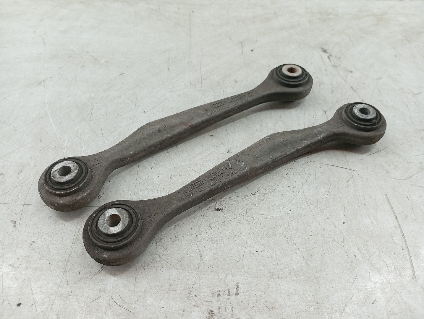 Braços de suspensão traseiros esquerdo / direito AUDI Q5 (8RB) | 08 - 17 Imagem-3