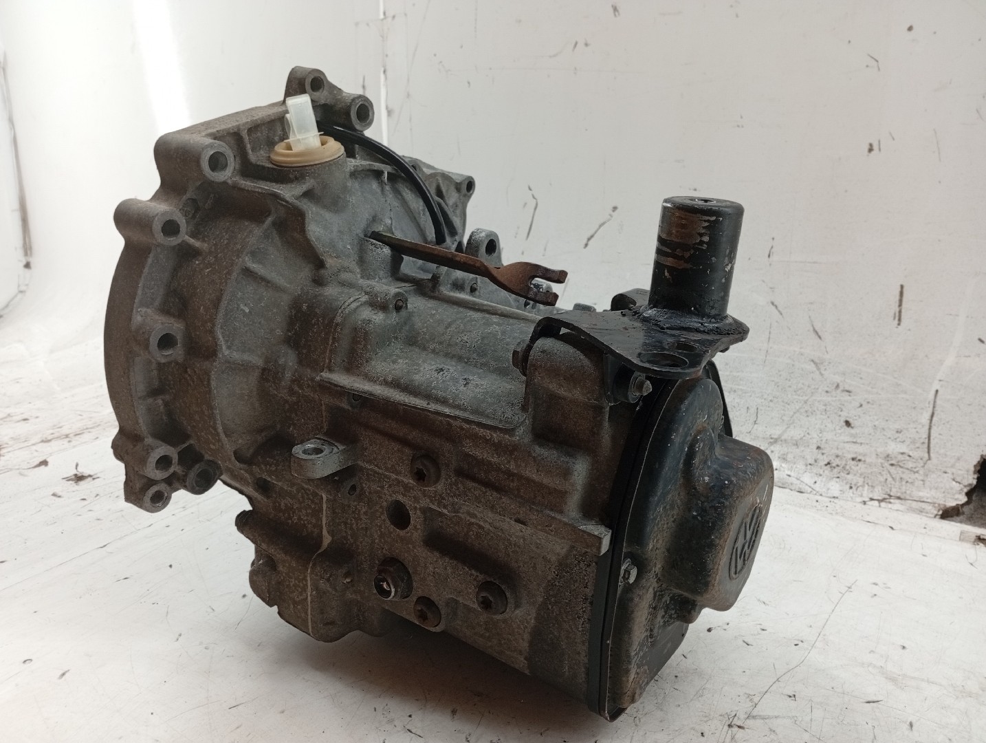 Caixa de velocidades VOLKSWAGEN POLO (6N1) | 94 - 99 Imagem-4