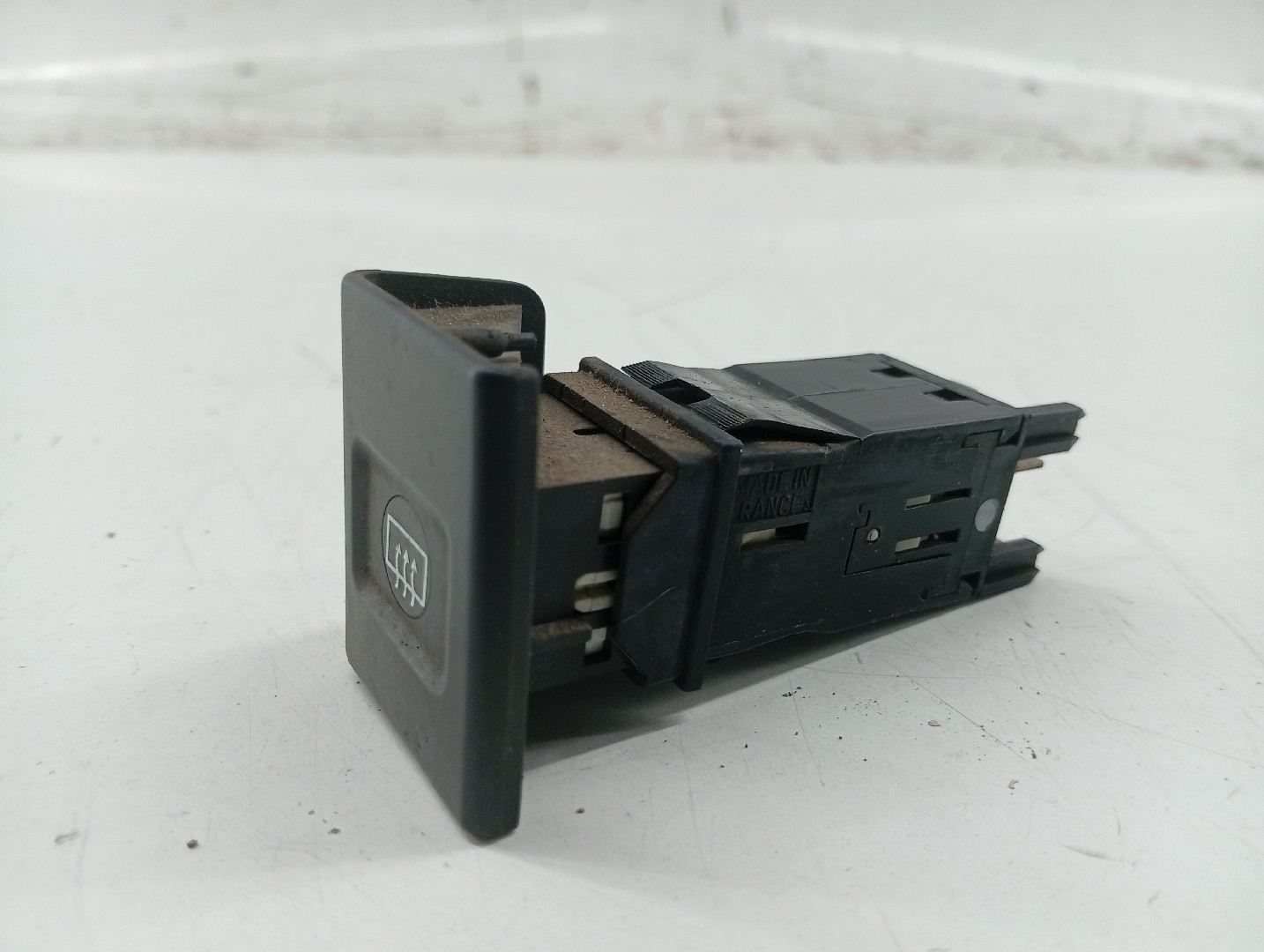 Botão desembaciador de vidro traseiro CITROEN AX (ZA-_) | 86 - 98 Imagem-1