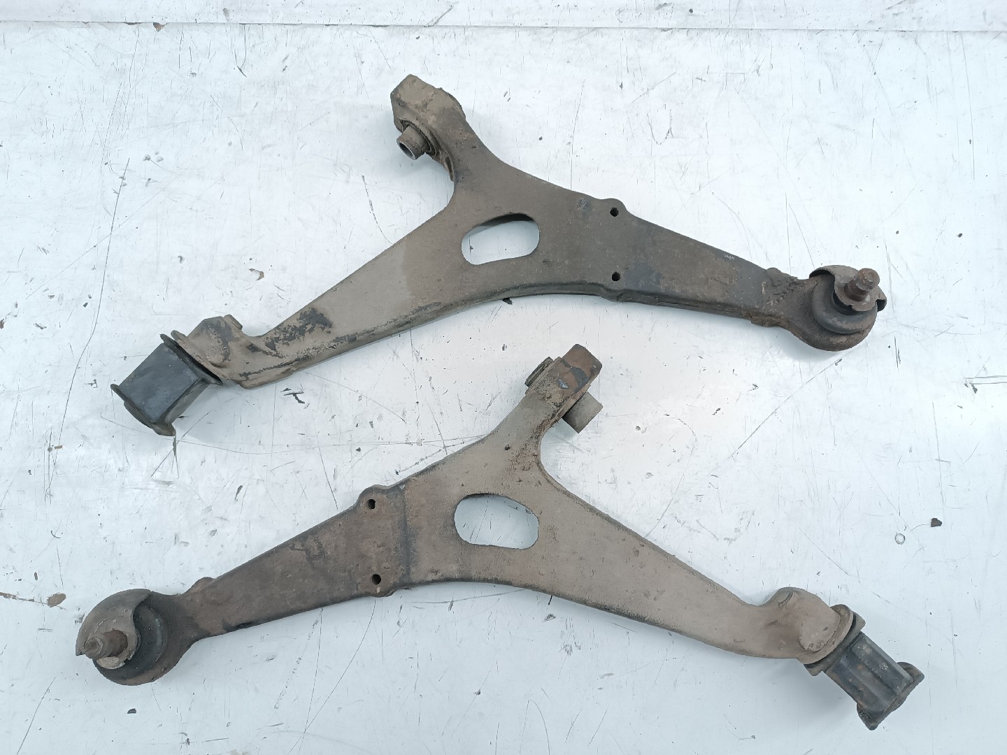 Braços de suspensão esquerdo e direito CITROEN AX (ZA-_) | 86 - 98 Imagem-3