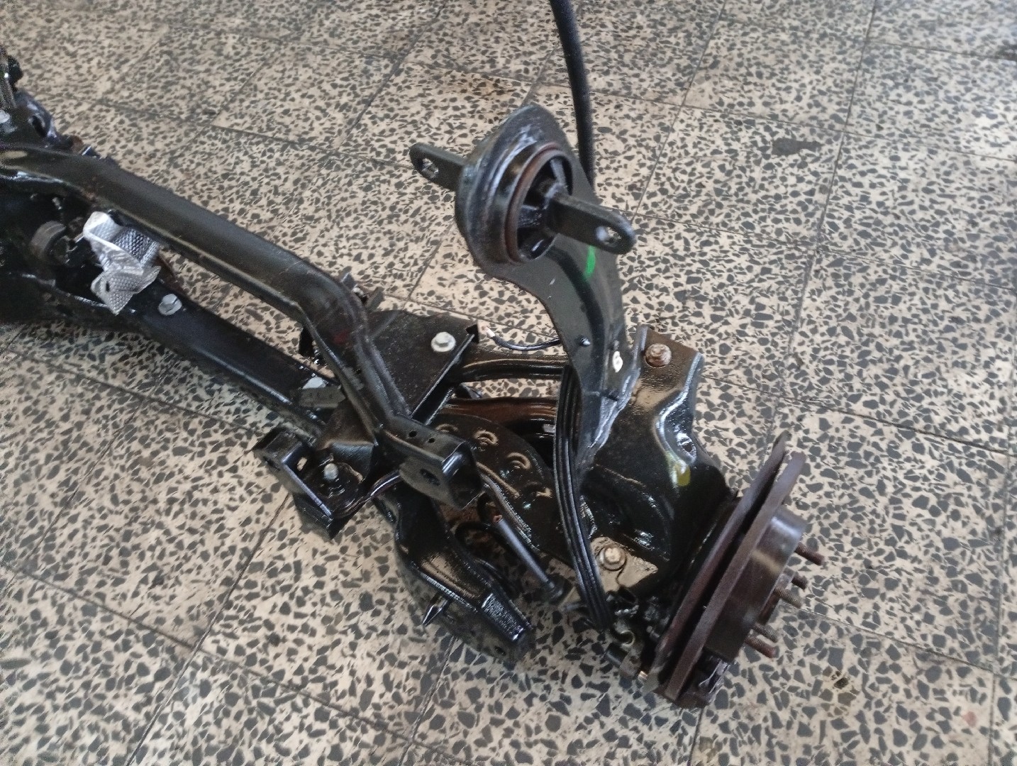 Eixo traseiro VOLVO C30 (533) | 06 - 13 Imagem-1