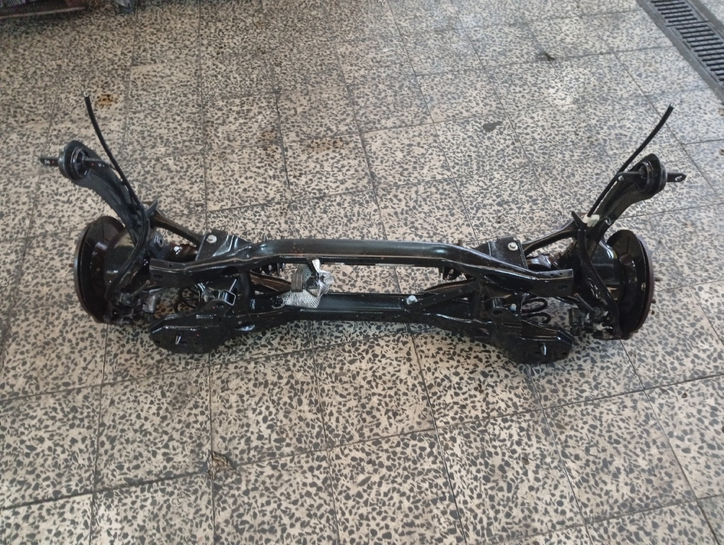 Eixo traseiro VOLVO C30 (533) | 06 - 13 Imagem-9