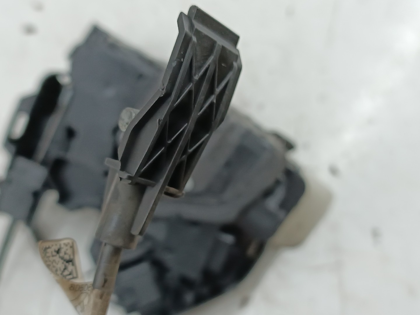 Fecho da Porta Frente Esquerdo RENAULT MEGANE IV Sporter (K9A/M/N_) | 16 -  Imagem-4