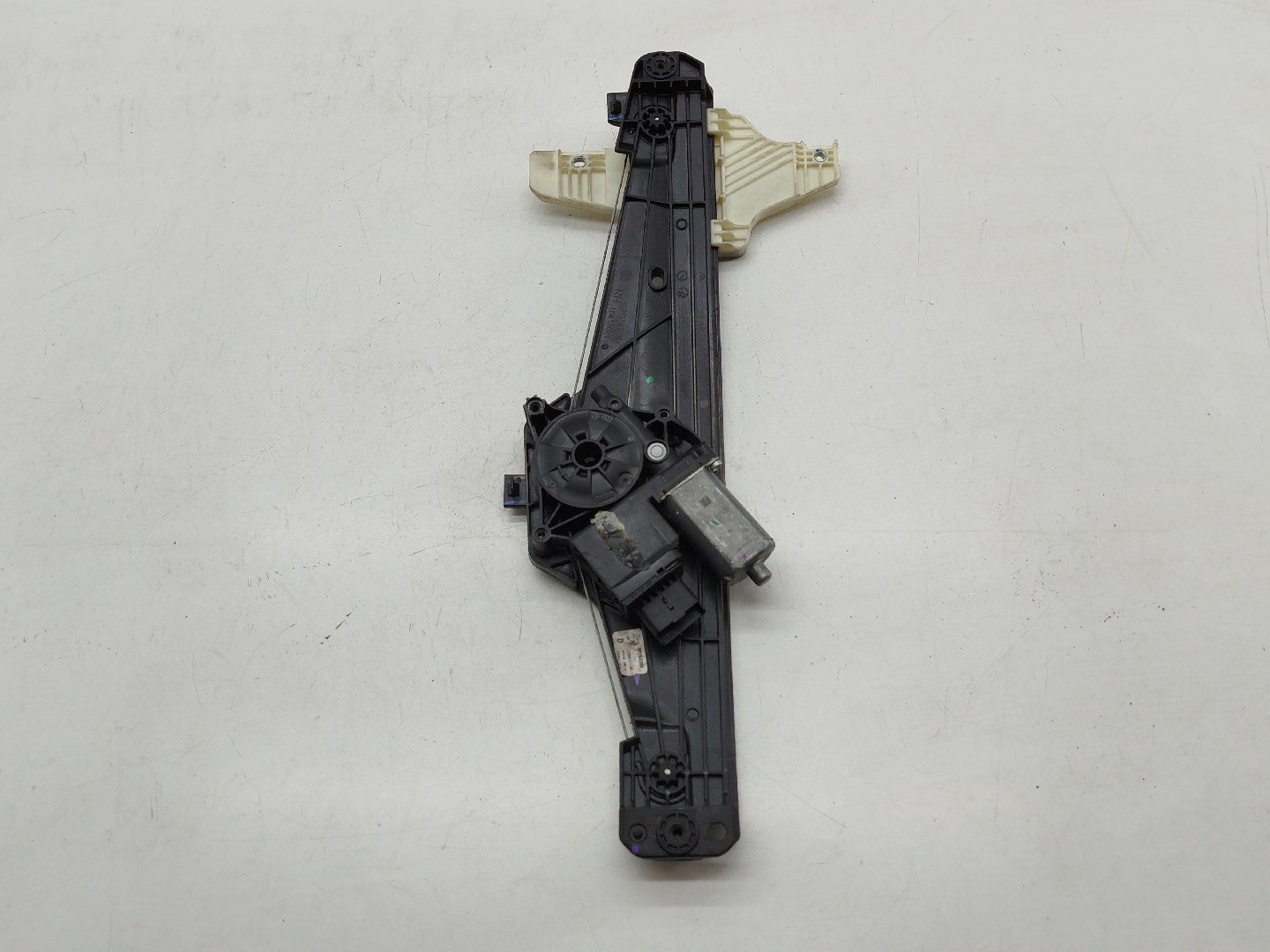 Motor e elevador de vidro trás direito PEUGEOT 3008 SUV (M_) | 16 -  Imagem-6