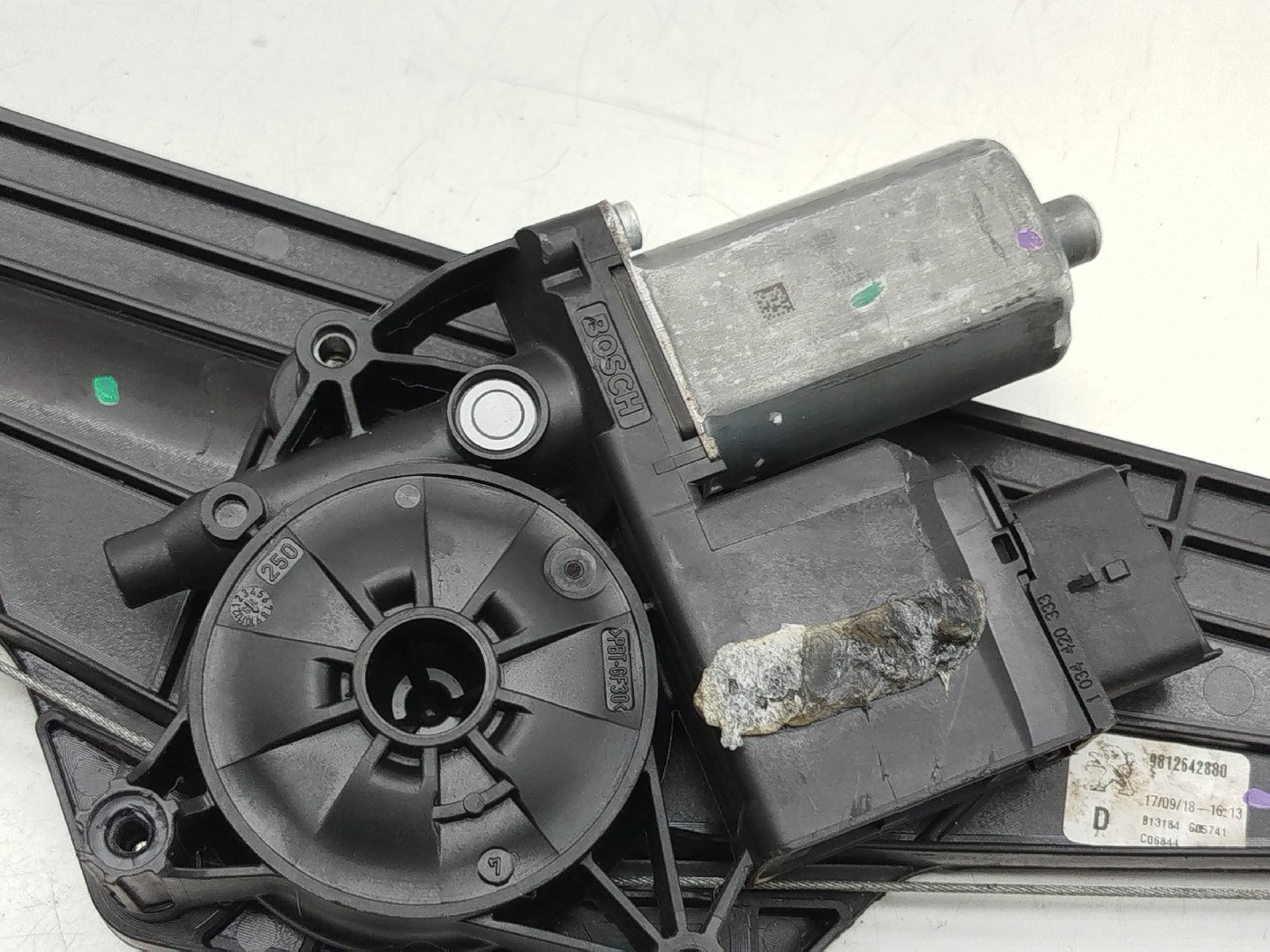 Motor e elevador de vidro trás direito PEUGEOT 3008 SUV (M_) | 16 -  Imagem-2