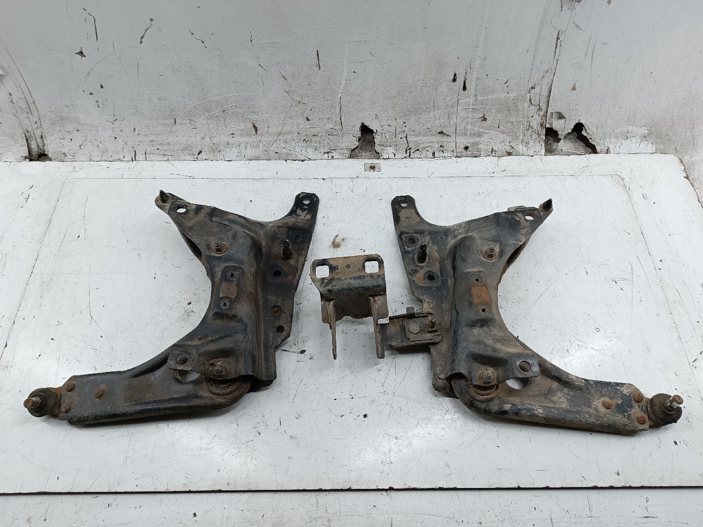 Braços de suspensão esquerdo e direito FORD KA (RB_) | 96 - 08 Imagem-8