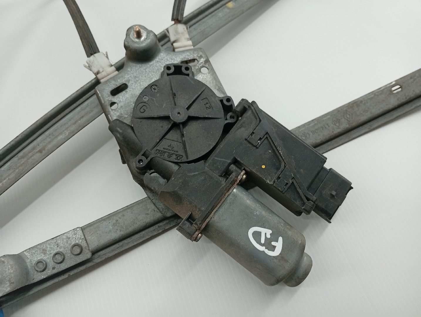 Motor e elevador de vidro frente direito RENAULT LAGUNA II Grandtour (KG0/1_) | 01 - 07 Imagem-1