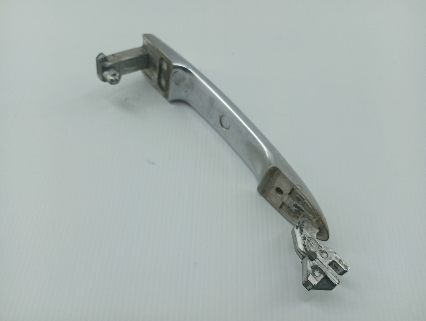 Puxador exterior de porta frente direita RENAULT LAGUNA II Grandtour (KG0/1_) | 01 - 07 Imagem-1