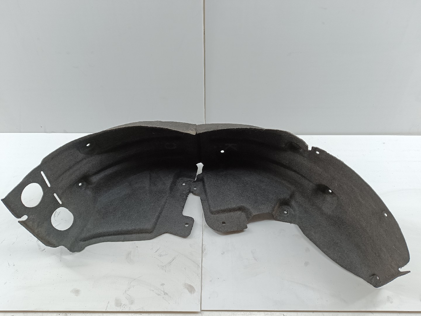 Cava de Roda Traseira Esquerda RENAULT MEGANE IV Sporter (K9A/M/N_) | 16 - 