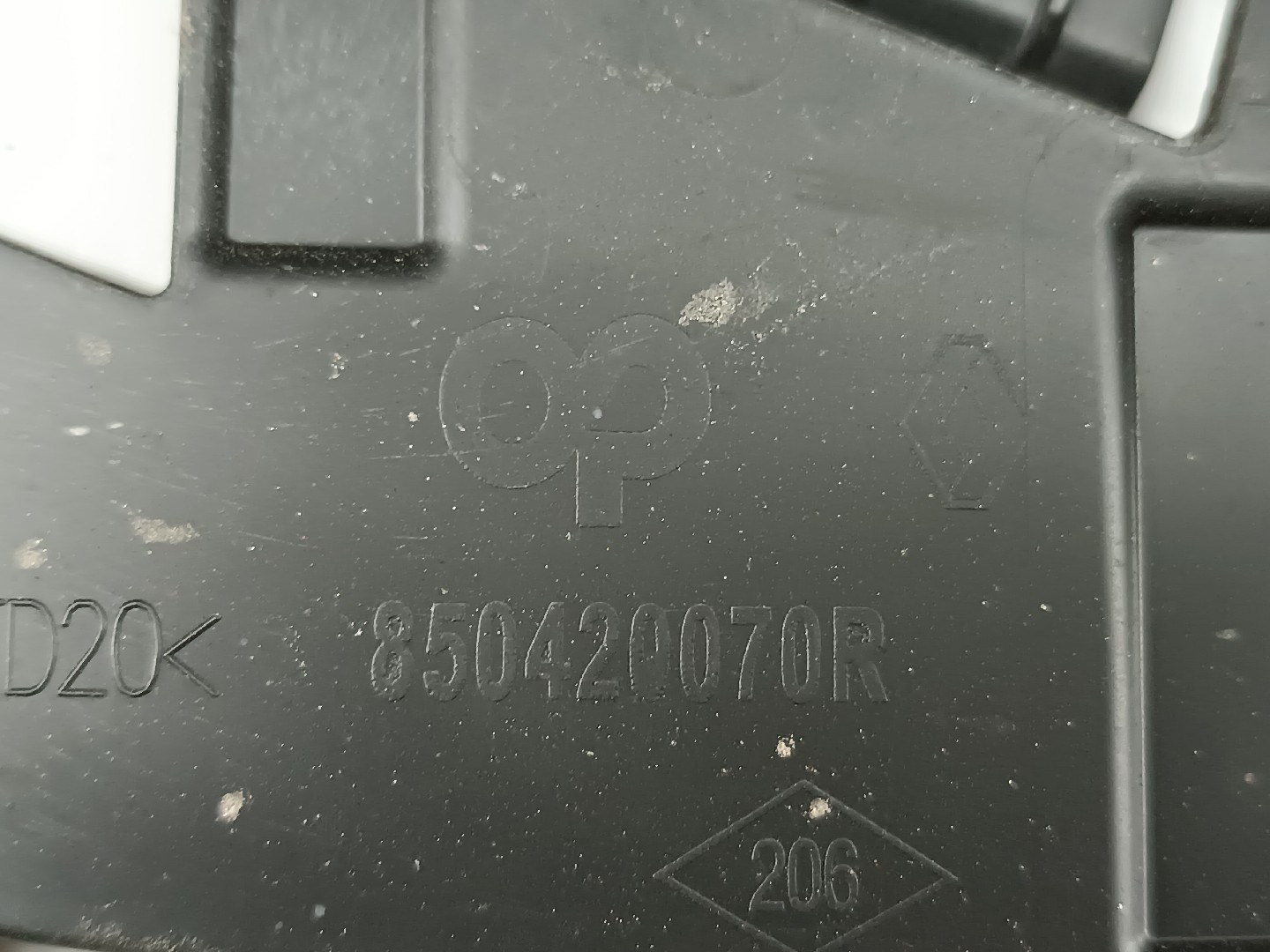 Guia central de para-choques RENAULT MEGANE IV Sporter (K9A/M/N_) | 16 -  Imagem-1