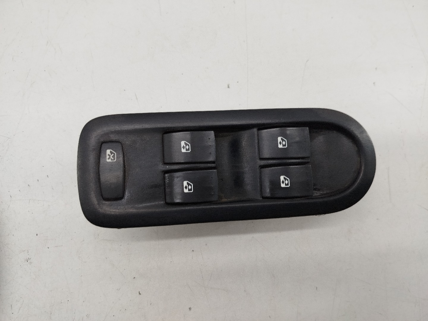 Comutador de vidro frente esquerdo RENAULT GRAND SCÉNIC II (JM0/1_) | 04 - 09