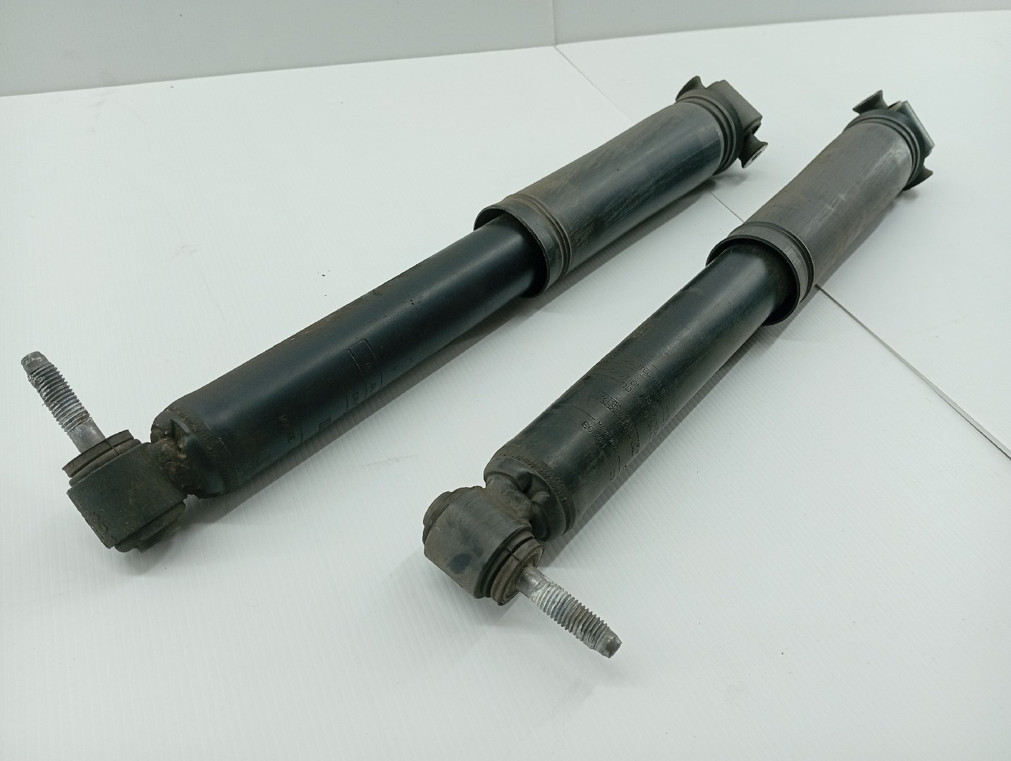 Amortecedores traseiros RENAULT MEGANE IV Sporter (K9A/M/N_) | 16 -  Imagem-1