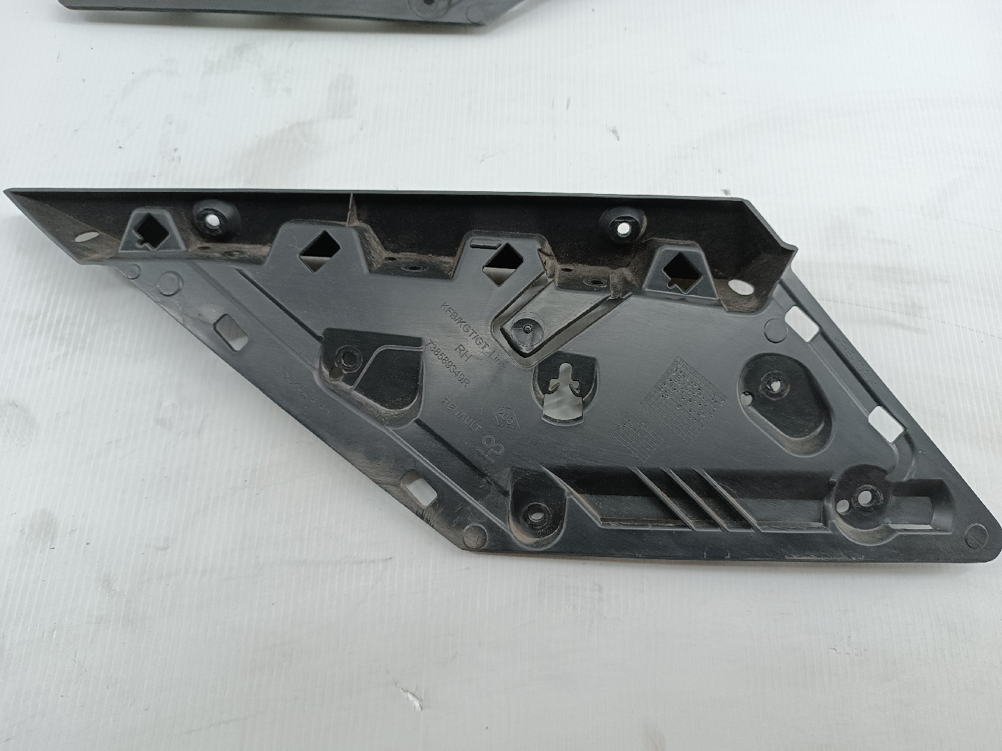 Spoiler RENAULT MEGANE IV Sporter (K9A/M/N_) | 16 -  Imagem-2