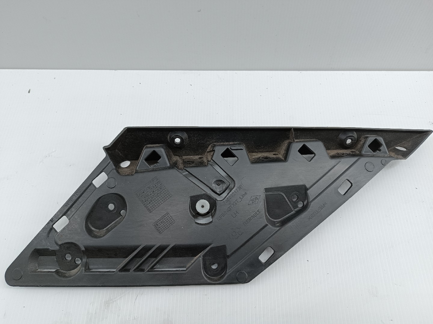 Spoiler RENAULT MEGANE IV Sporter (K9A/M/N_) | 16 -  Imagem-1