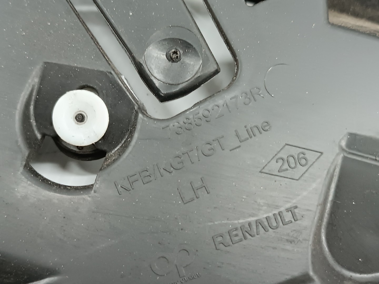 Spoiler RENAULT MEGANE IV Sporter (K9A/M/N_) | 16 -  Imagem-3