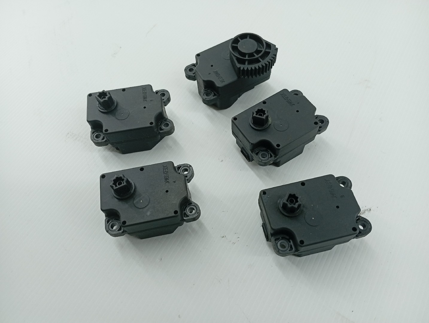 Motores atuadores de sofagem VOLVO C30 (533) | 06 - 13 Imagem-2