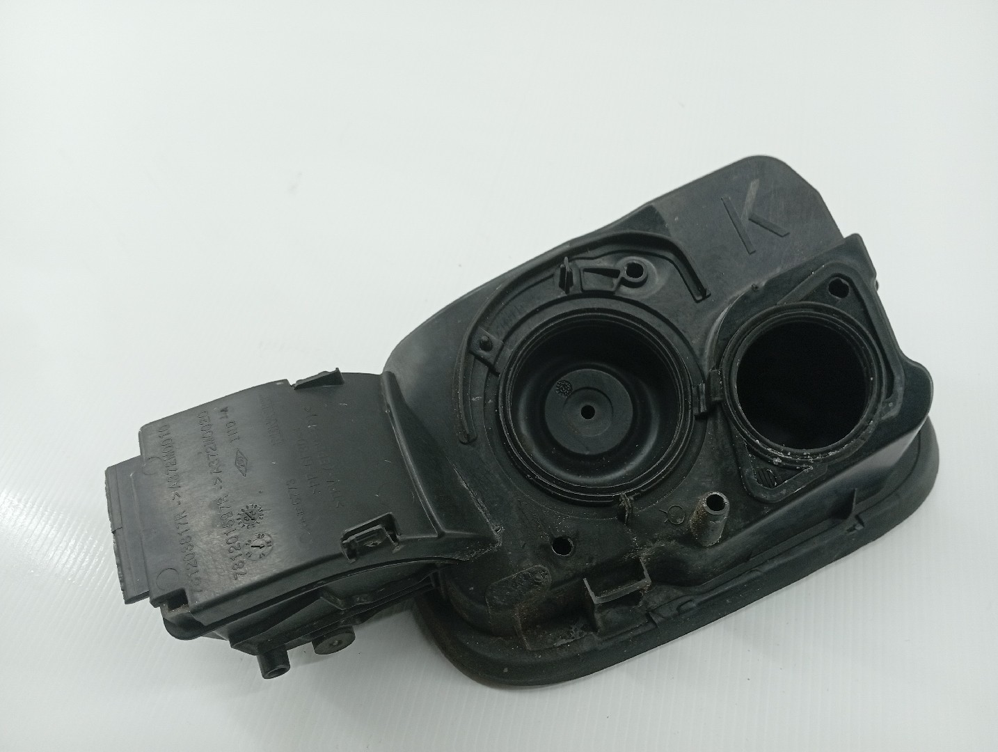 Tampa do Depósito de Combustível RENAULT MEGANE IV Sporter (K9A/M/N_) | 16 -  Imagem-4