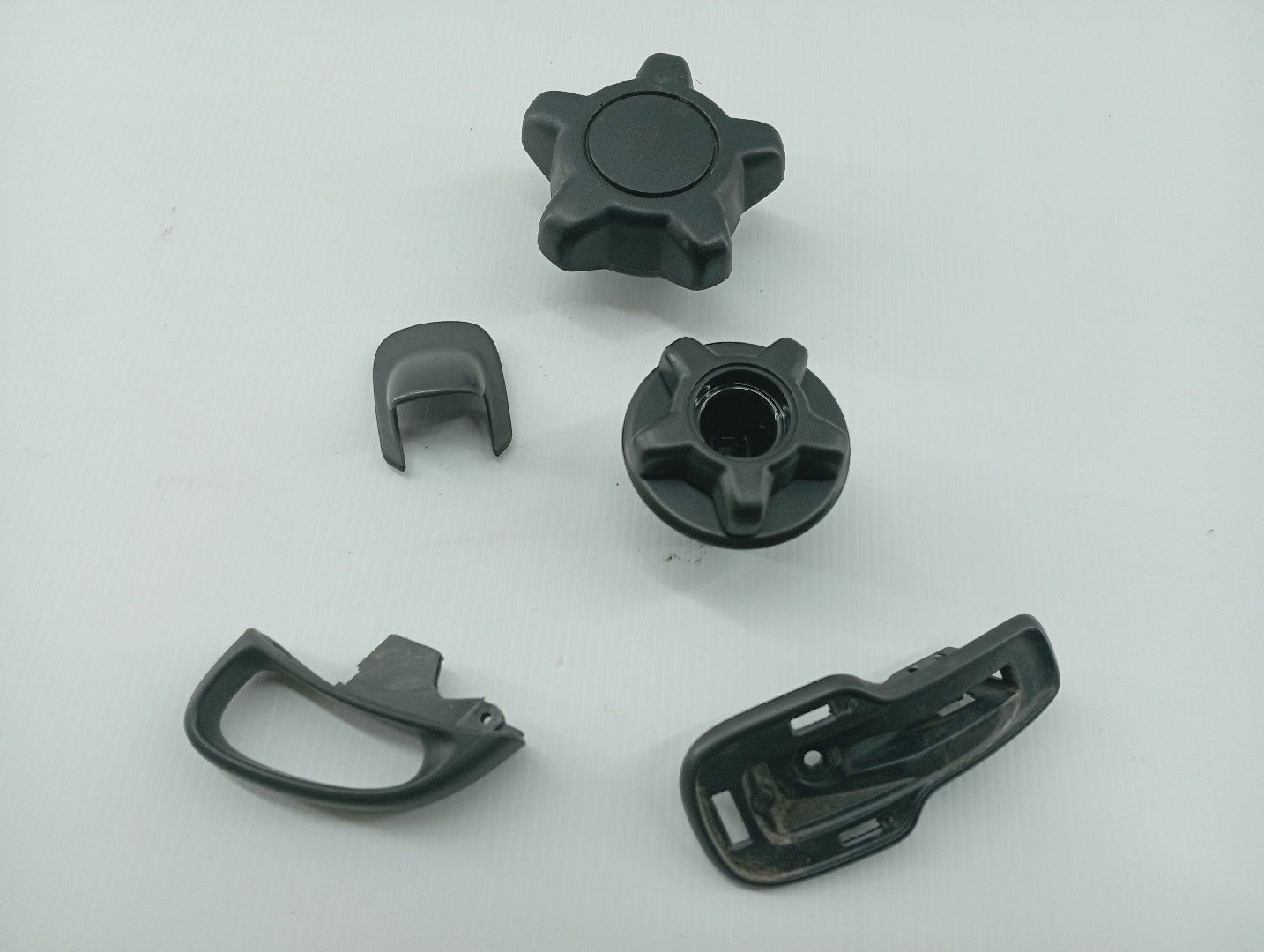 Acabamento de Bancos VOLVO C30 (533) | 06 - 13