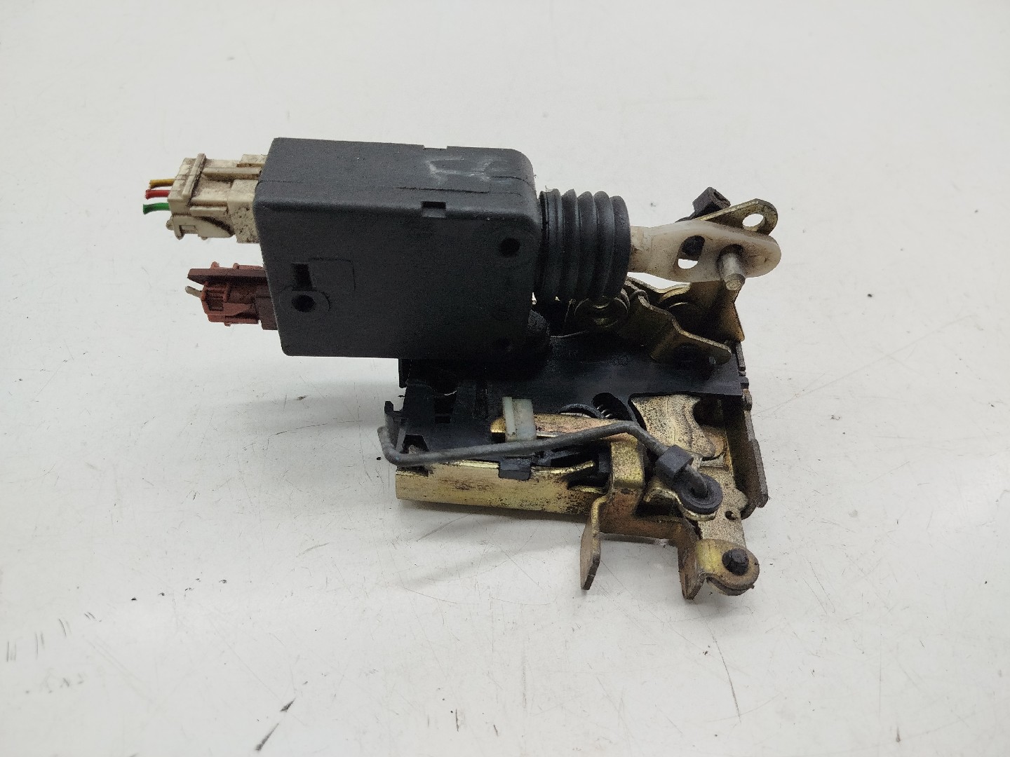 Fecho da Porta Frente Esquerdo PEUGEOT 106 II (1A_, 1C_) | 96 - 05 Imagem-4