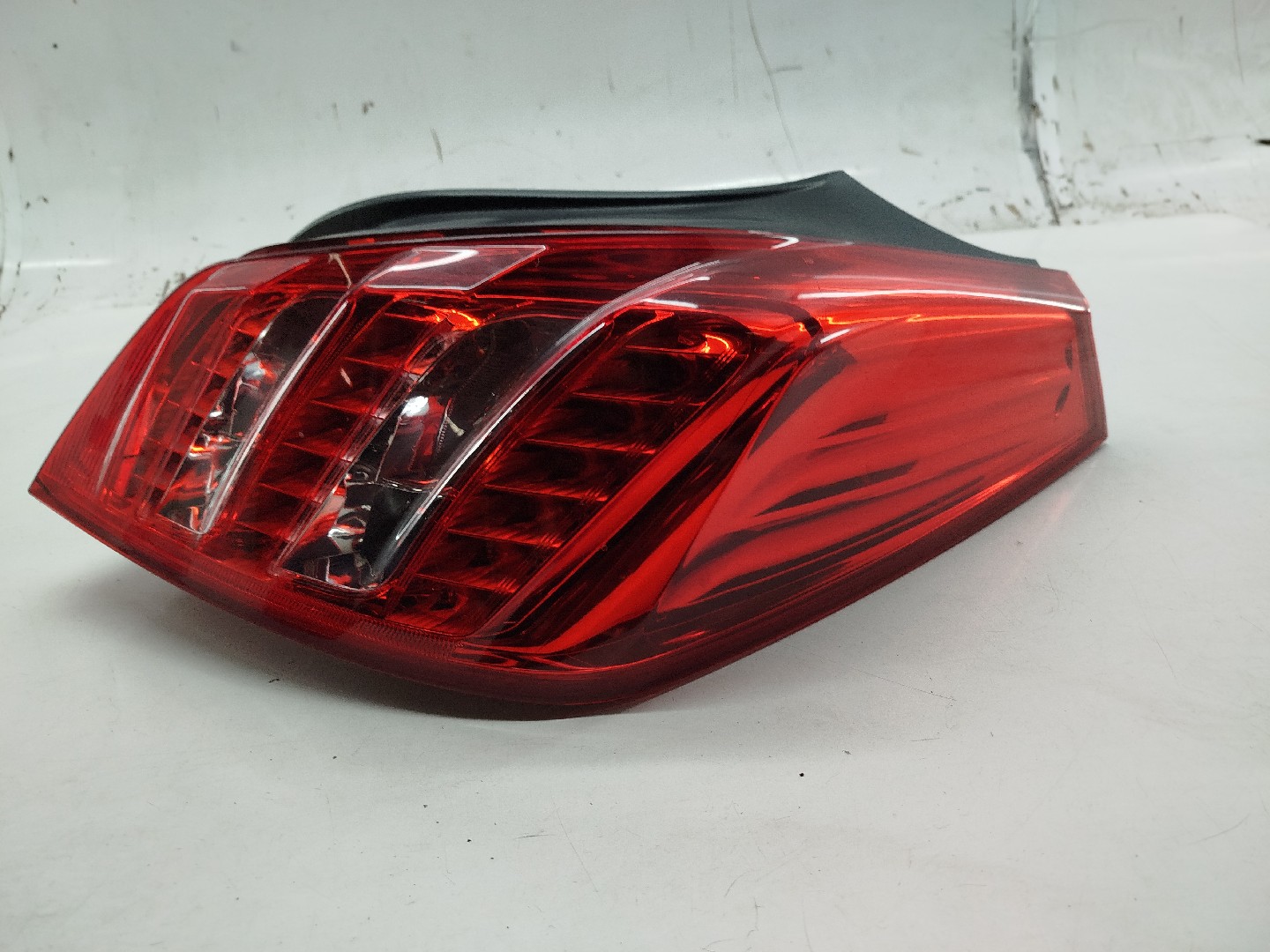 Farolim Stop Direito PEUGEOT 508 I (8D_) | 10 - 18