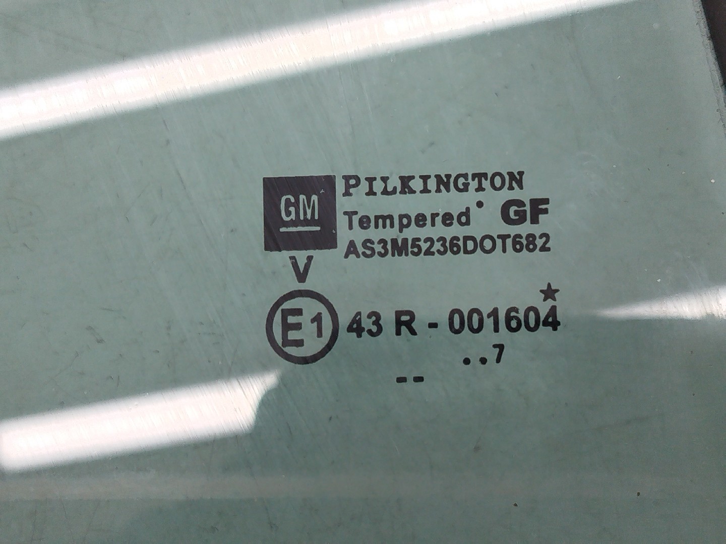 Vidro Triangular Porta Trás Direito OPEL ASTRA H Combi (A04) | 04 - 14 Imagem-1