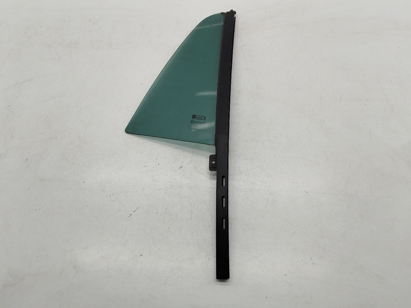 Vidro Triangular Porta Trás Direito OPEL ASTRA H Combi (A04) | 04 - 14 Imagem-3