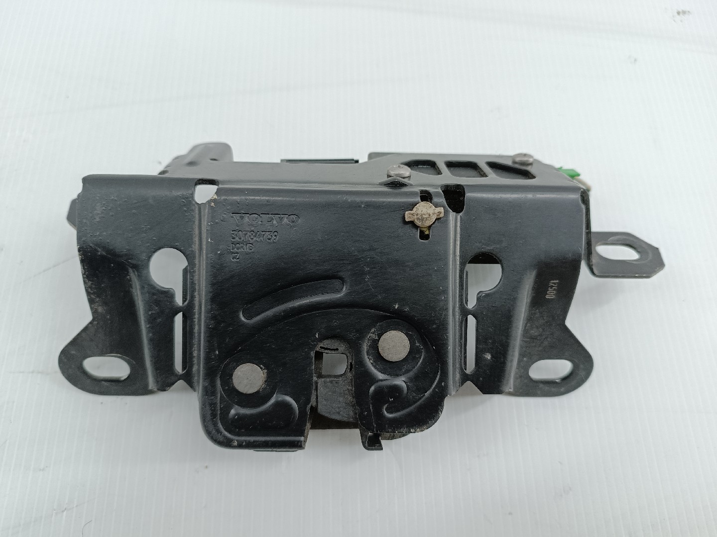 Fecho da Mala VOLVO C30 (533) | 06 - 13