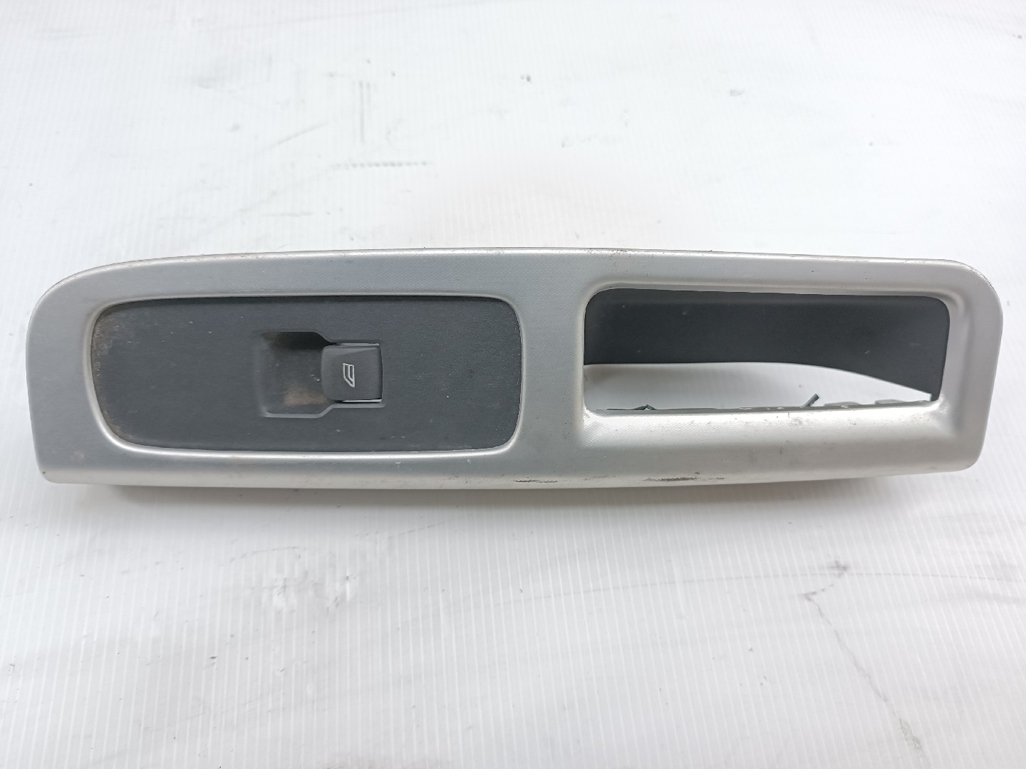 Comutador de vidro frente direito VOLVO C30 (533) | 06 - 13 Imagem-6