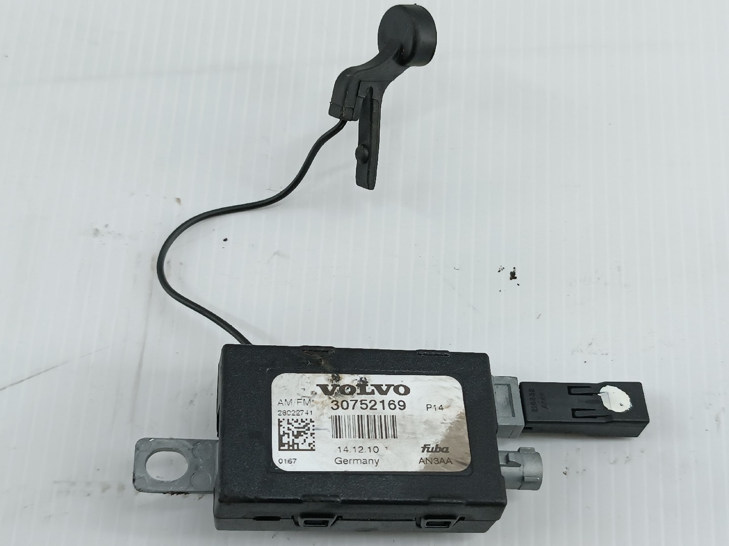 Amplificador de antena VOLVO C30 (533) | 06 - 13