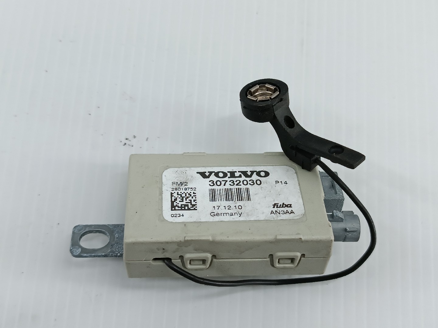 Amplificador de antena VOLVO C30 (533) | 06 - 13 Imagem-3