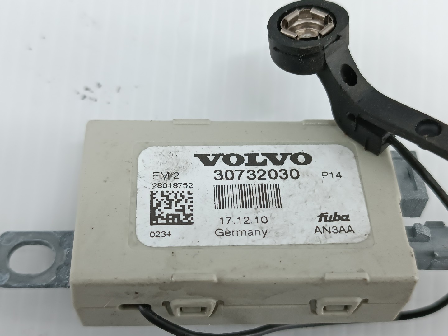 Amplificador de antena VOLVO C30 (533) | 06 - 13 Imagem-4